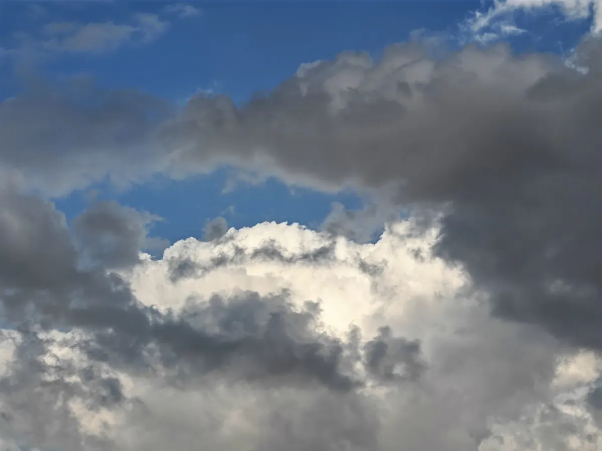 Why UK Forecasts Change So Quickly: Understanding Uncertainty and When to Trust an Update